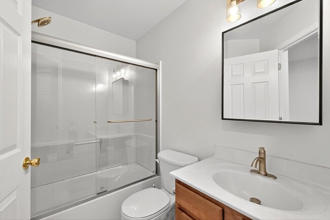 Building Photo - 34 Marina Dr