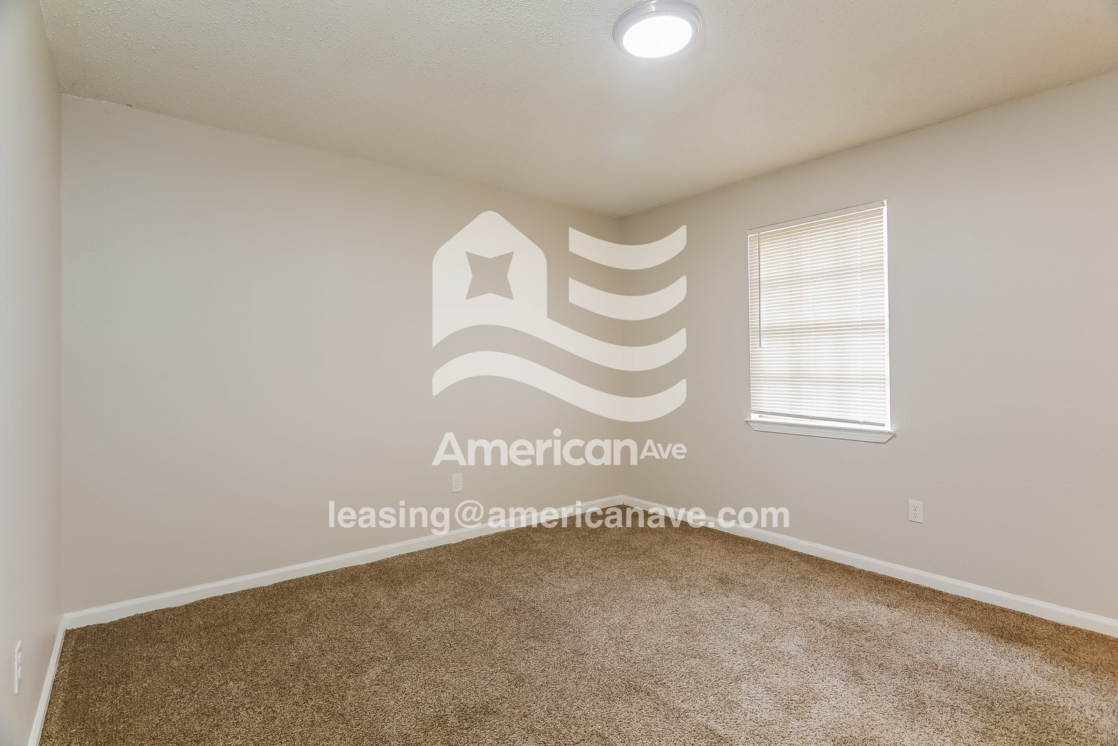 Building Photo - 1049 Northwood Dr