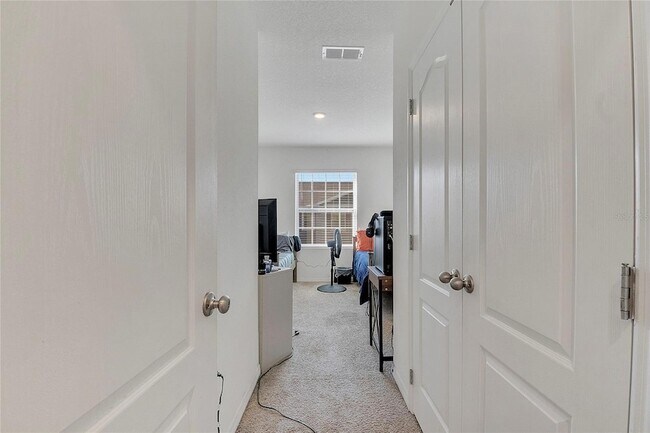 Building Photo - 1394 Yellow Finch Dr