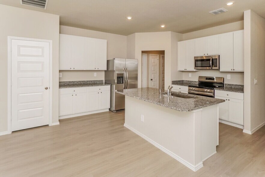 Building Photo - 511 Roquefort St