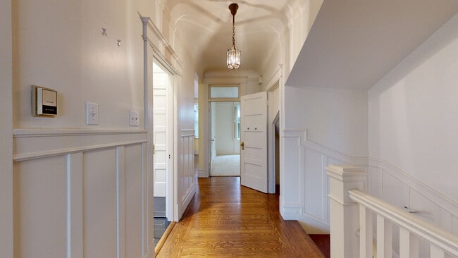 Building Photo - 941 Lombard St