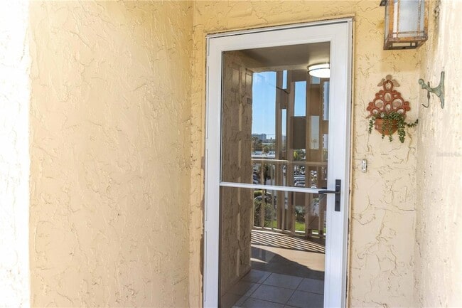 Building Photo - 105 Island Way