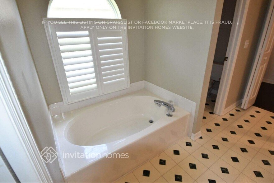 Building Photo - 29637 Morwen Pl