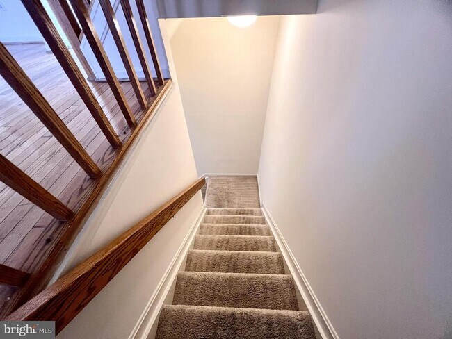 Building Photo - 1525 Templeton Pl