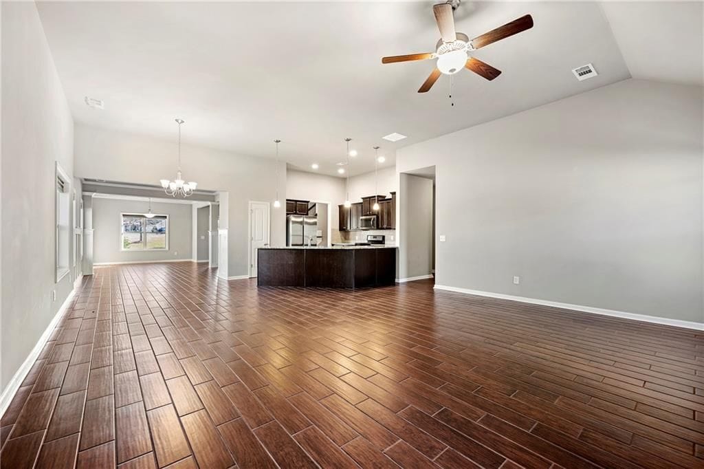 Building Photo - 540 Brookside Ln