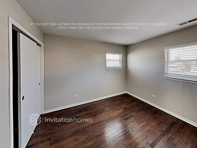 Building Photo - 916 Elsie Dr