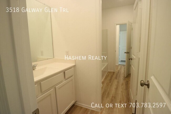 Building Photo - 3518 Galway Glen Trl