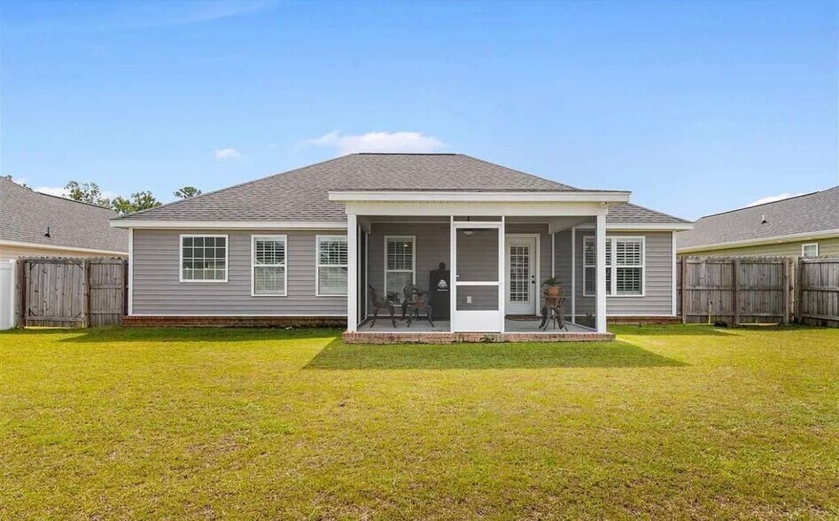 Building Photo - 3159 McCracken Dr