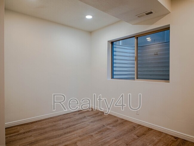 Building Photo - 13341 Copper Park Dr