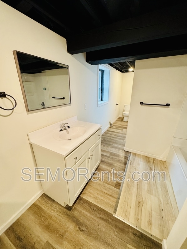 Building Photo - 1310 MO-34