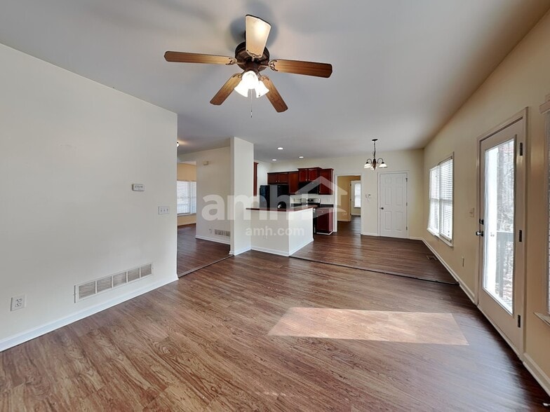 Building Photo - 34 Kodiak Ct