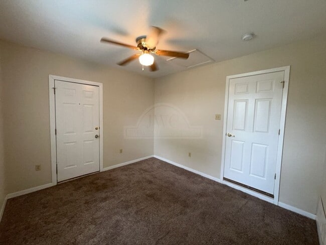 Building Photo - 2-Bedroom Duplex-1606 Duncan Ave