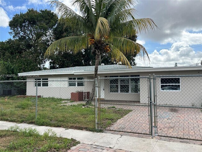 Building Photo - 180 Penn Way