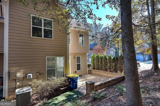 Building Photo - 2804 Dominion Ln