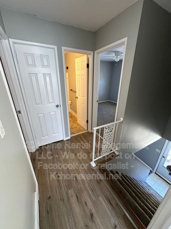 Building Photo - 9338 Bluejacket St