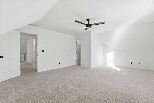 Building Photo - 205 Towne Ridge Dr