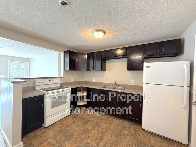 Building Photo - 409 Olin Dr