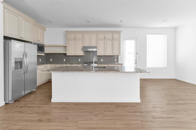 Building Photo - 1426 Northwood Blf Ln