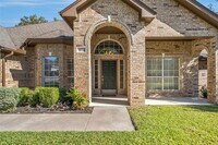 Building Photo - 4622 Hackberry St