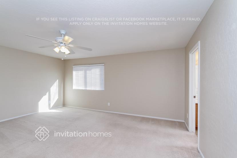 Building Photo - 2425 Rue Royale St