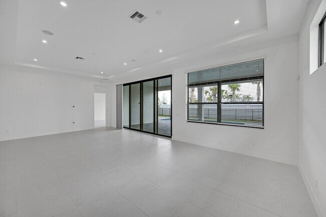 Building Photo - 9520 St Germain Dr