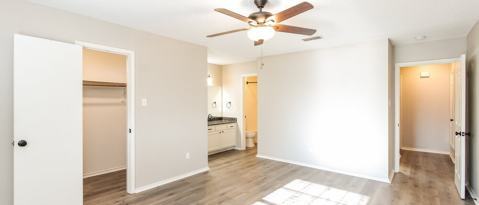 Building Photo - 7618 Creek Wood Dr