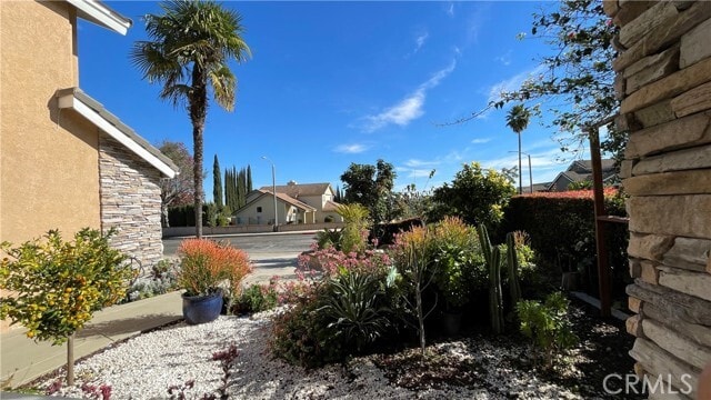 Building Photo - 2687 Pepperdale Dr