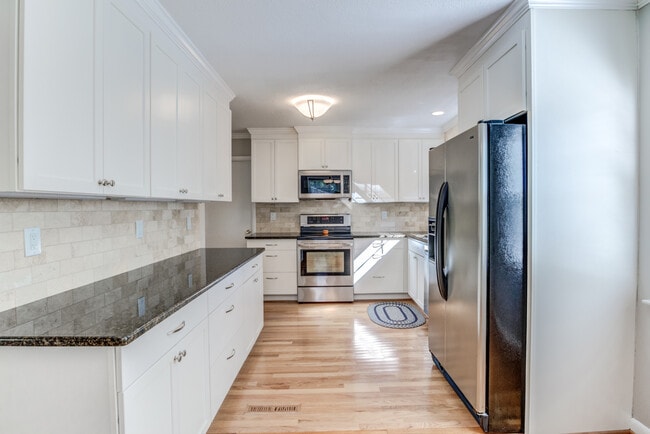 Building Photo - 1023 Pamlico Dr