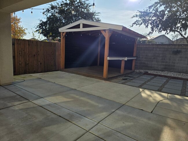 Building Photo - 1994 Newark Way