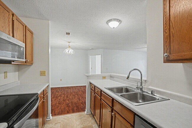 Building Photo - 38 Rio Grande Cir
