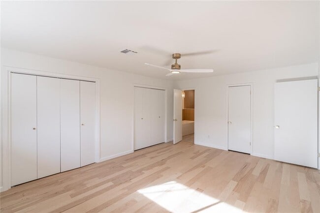 Building Photo - 5124 NW 19th Terrace