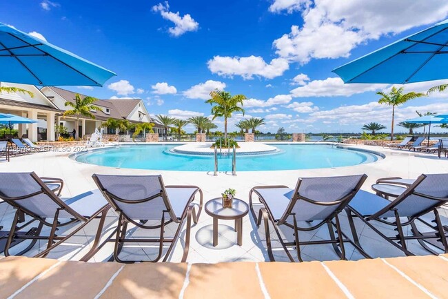 Building Photo - 1391 Tangled Orchard Tr