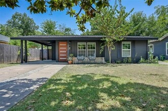 Building Photo - 8415 Bowling Green Dr