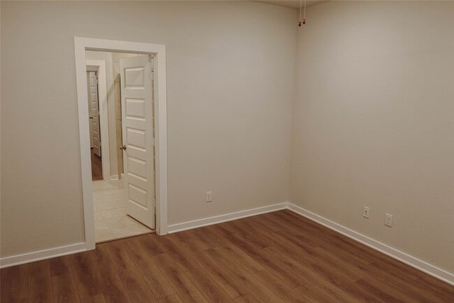 Building Photo - 8606 Blueberry Ash St