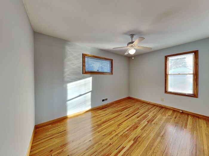 Building Photo - 2907 W 87th St