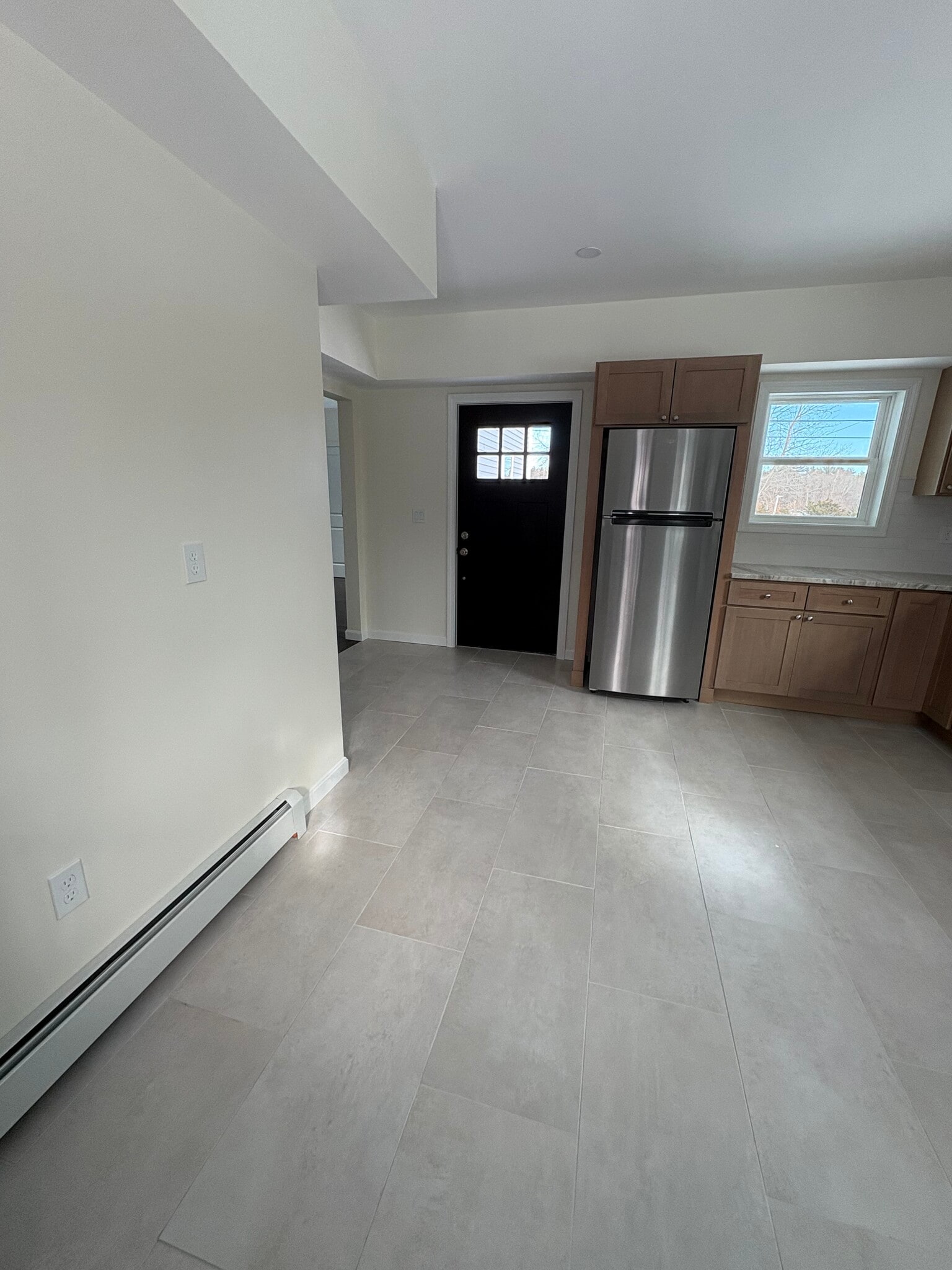 Building Photo - 316 Old Fall River Rd