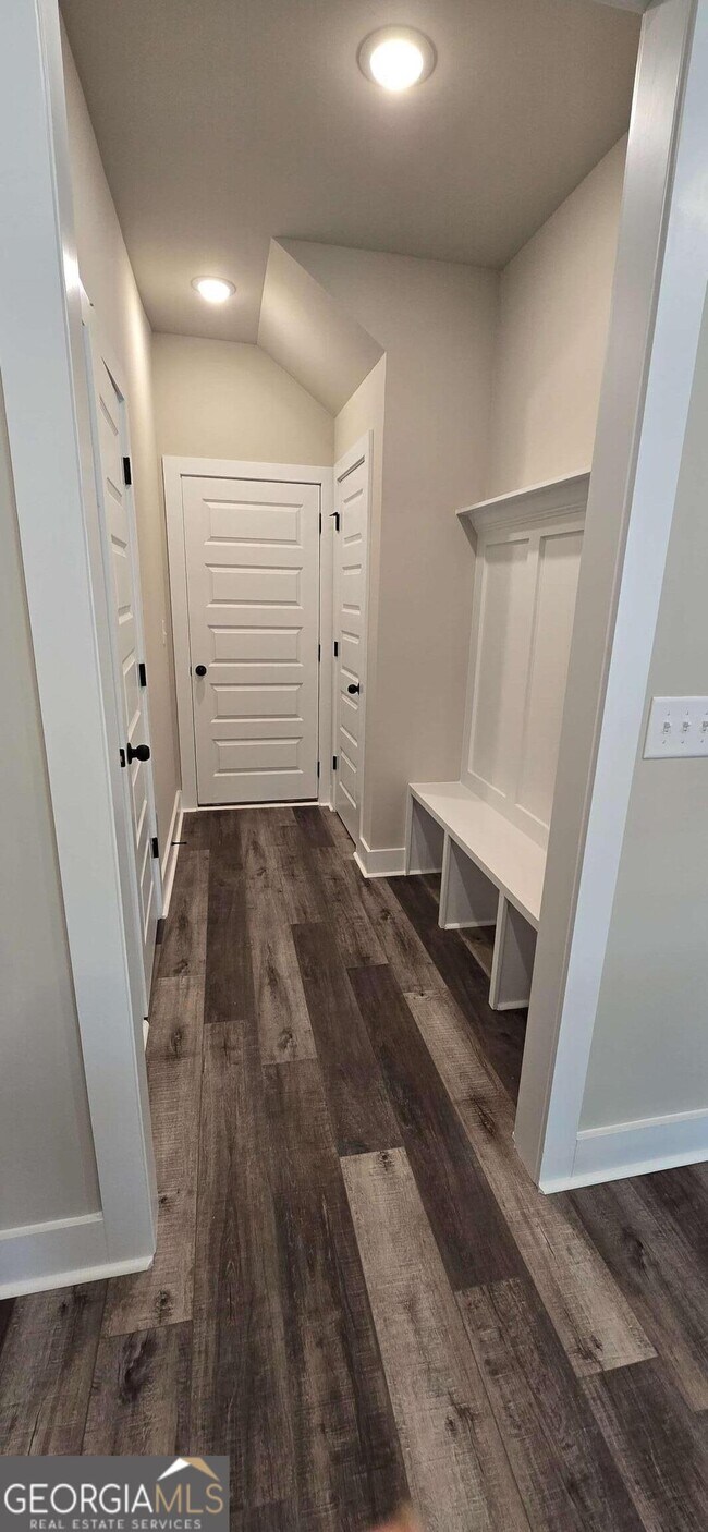 Building Photo - 5728 Urban Vlg Wy