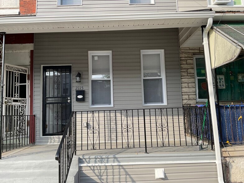 Primary Photo - 2115 S 67th St