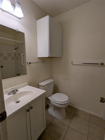 Building Photo - 1112 Dennis Dr