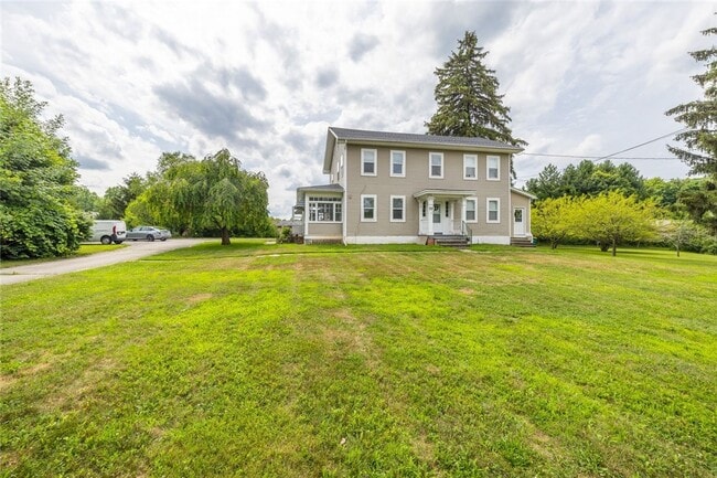 Building Photo - 757 Holt Rd