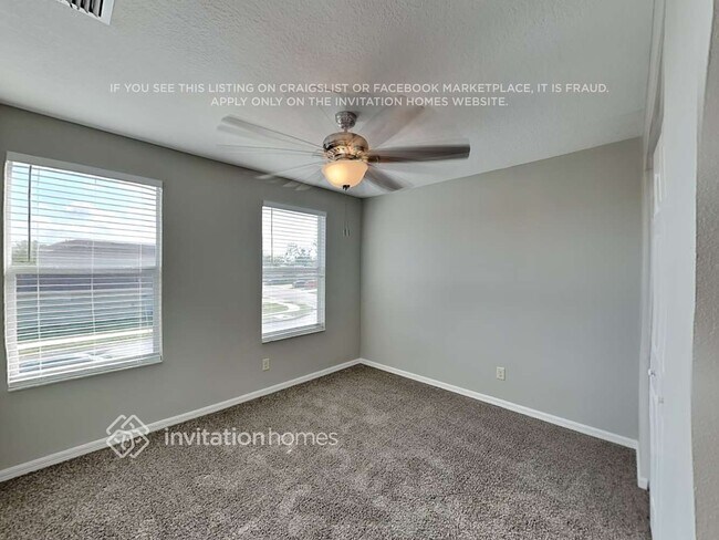 Building Photo - 4004 11th St E