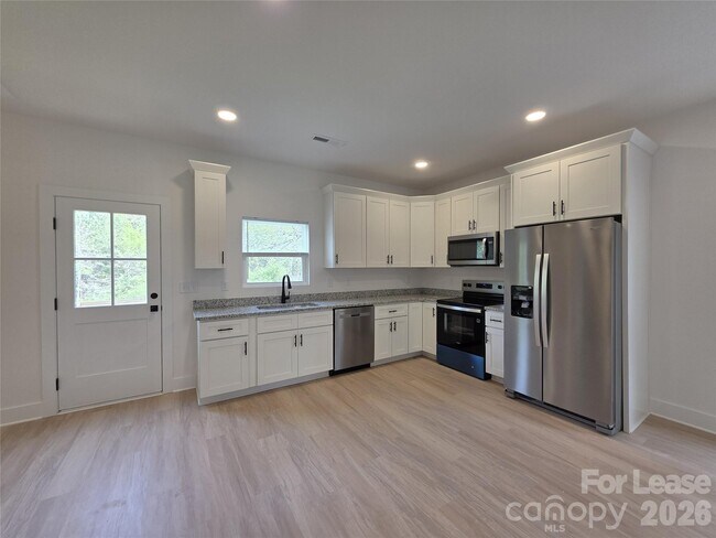 Building Photo - 1028 Patton Ave