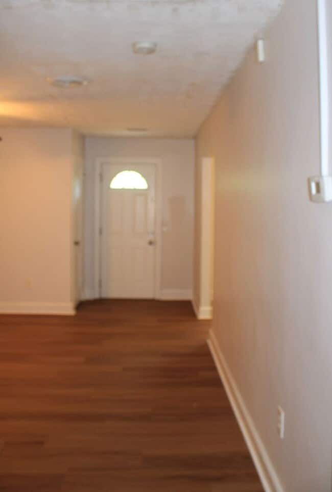 Building Photo - Midtown Rental 2 Bed 1 Bath