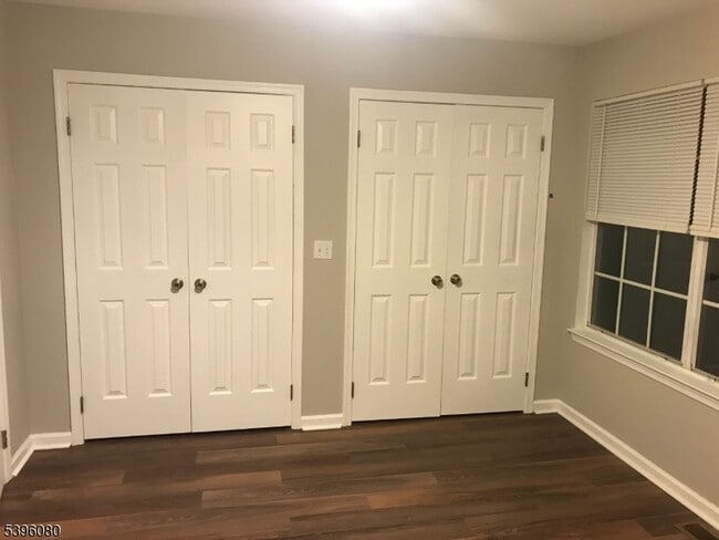 Building Photo - 404 Wedgewood Cir