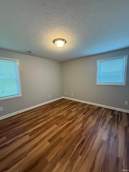 Building Photo - 1014 N Orris Dr