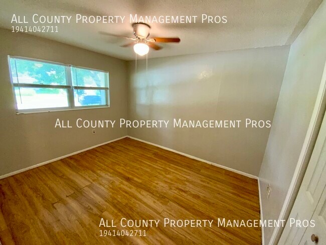 Building Photo - 614 20th Ave W