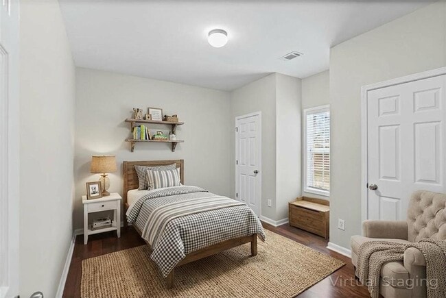 Building Photo - 5551 Wood Vale Ct