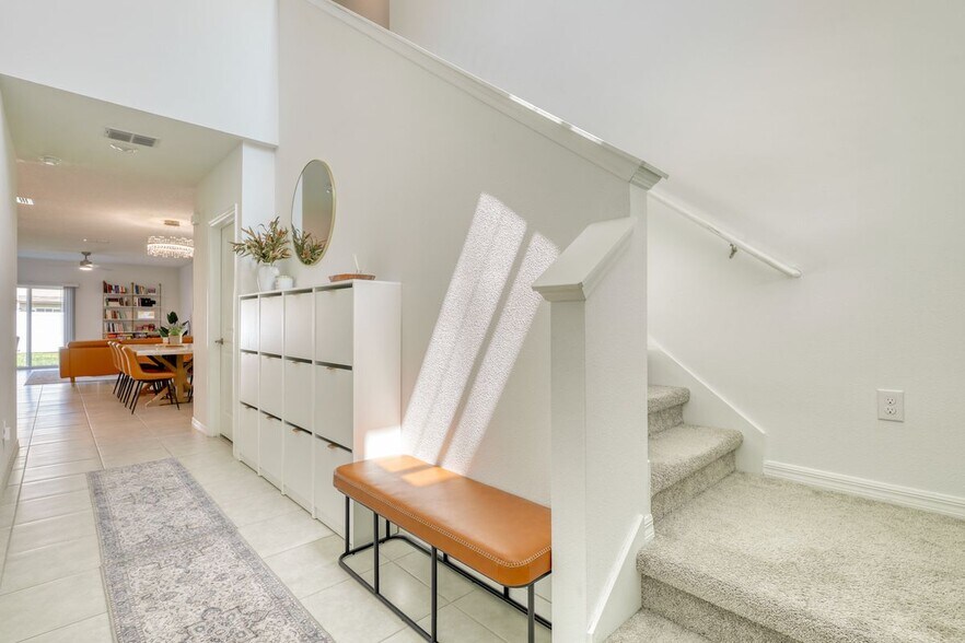 Building Photo - 111 Rain Lily Ave