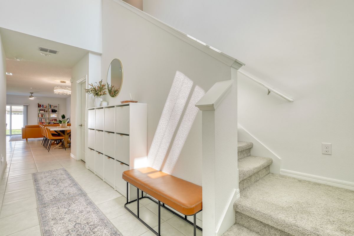 Building Photo - 111 Rain Lily Ave