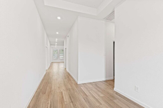 Building Photo - 18211 Saffron Sun St